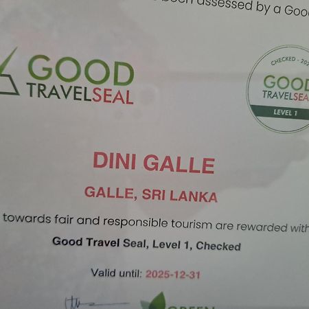 Dini Galle Buitenkant foto