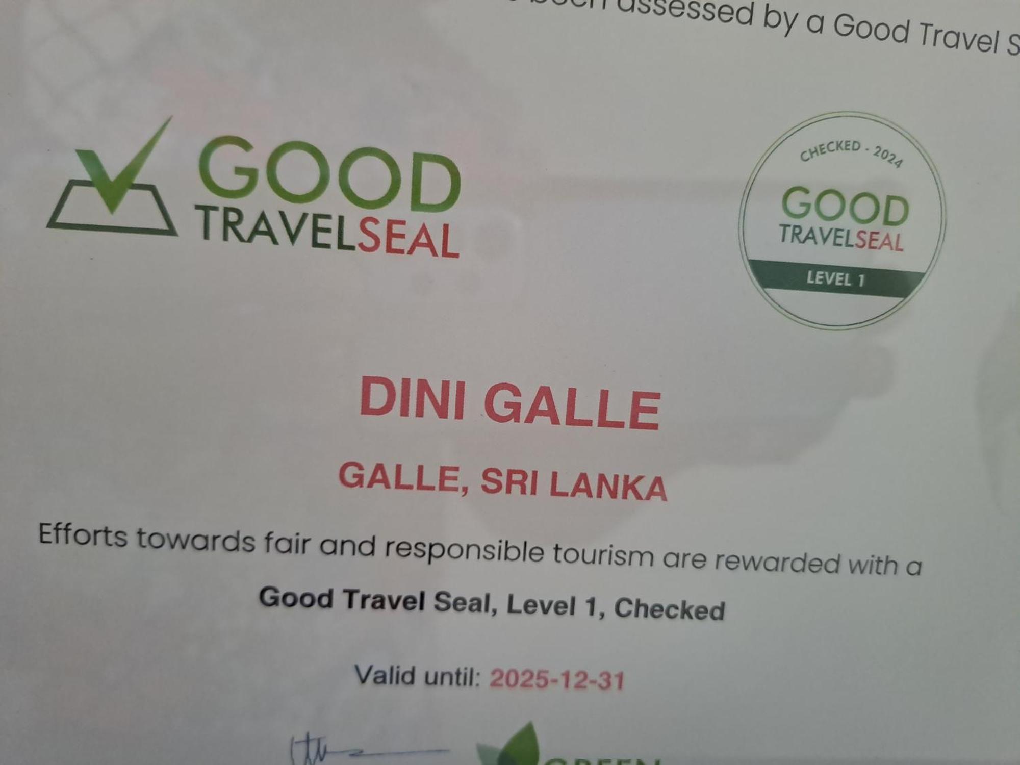Dini Galle Buitenkant foto